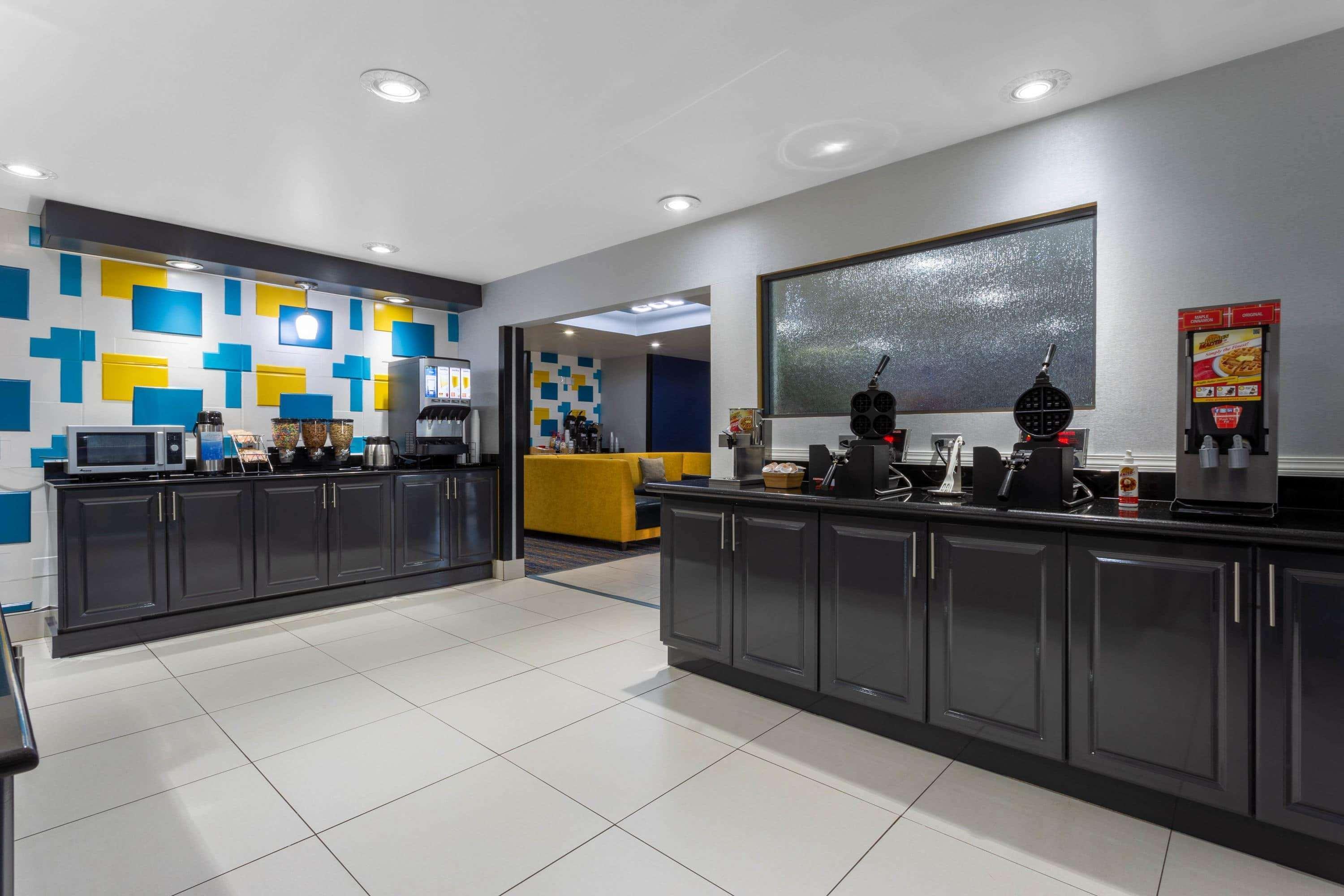 La Quinta By Wyndham Columbus West - Hilliard Otel Dış mekan fotoğraf